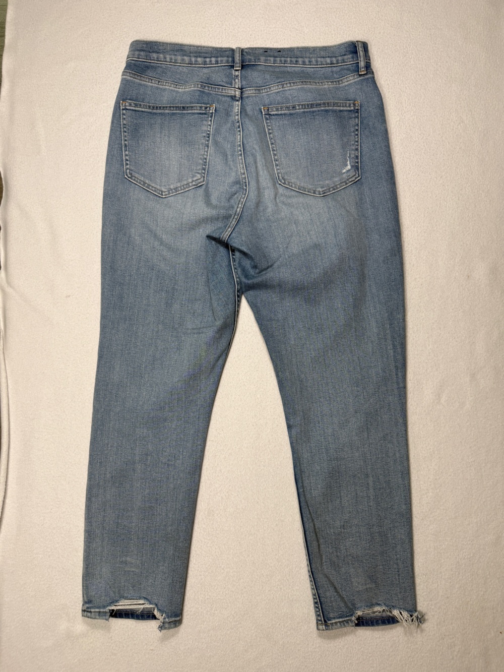 2/$30 GAP Cigarette Hi Rise Light Blue Distressed Jeans Size 32/14R #2414 - Picture 7 of 7